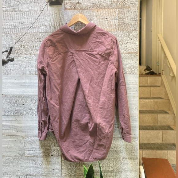 Lululemon | Full Day Ahead Cozy Button-Down Shirt - 10, Mauve - Picture 3 of 7